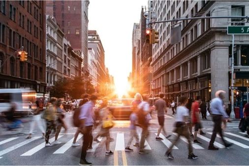 A group of people crossing a street
AI-generated content may be incorrect.